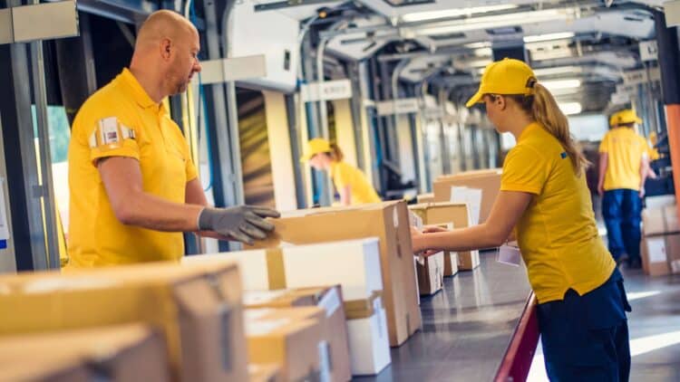 warehouse conveyor belt with boxes